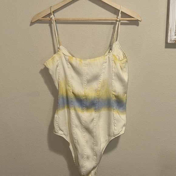 Zara Cream and Yellow Satin Bodysuit Size Large - Picture 4 of 8